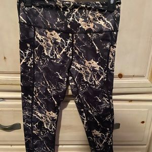 Size small CVG Marble leggings. NWOT